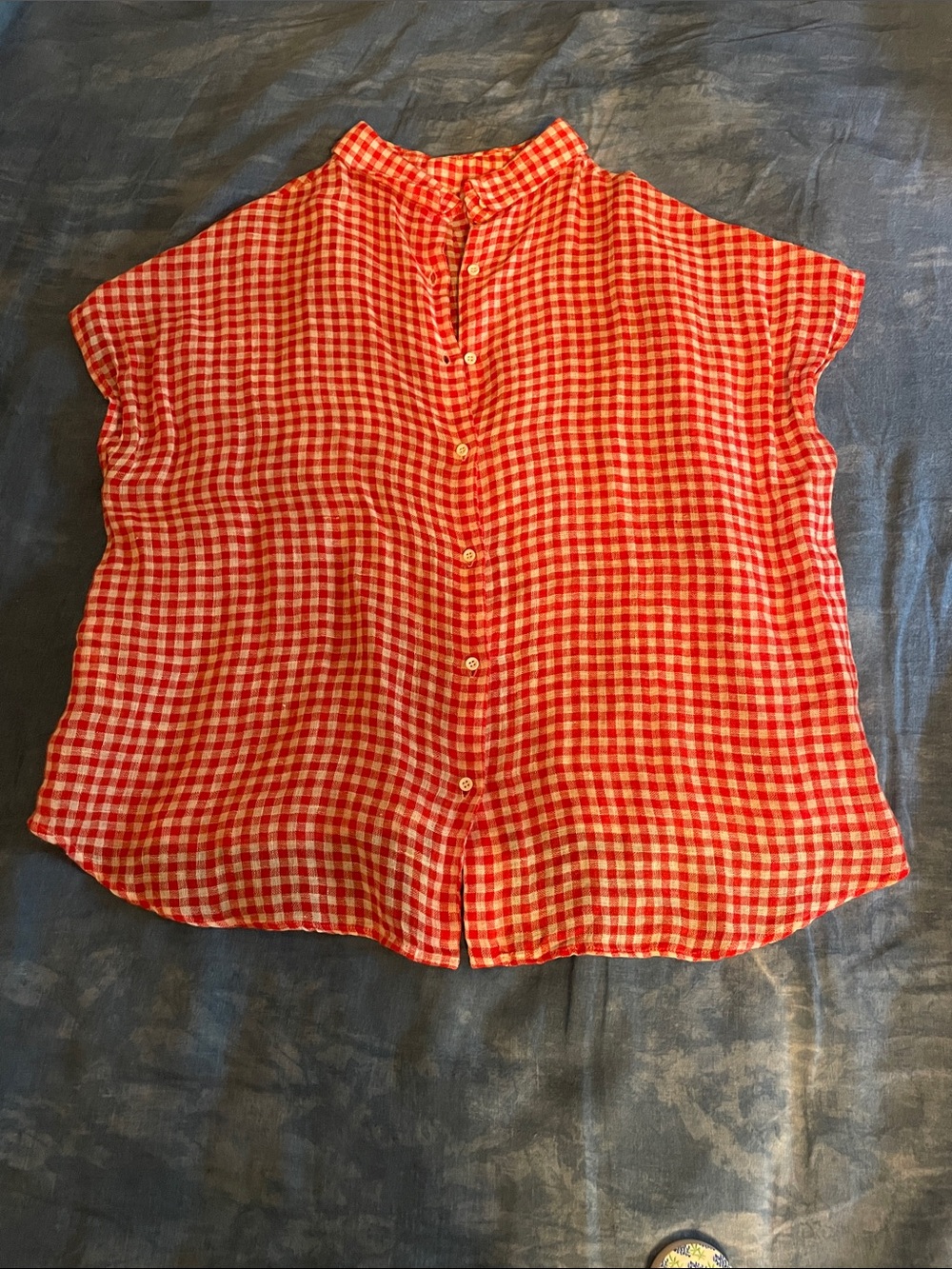Veritecouer Red Gingham Button-Front Japanese linen top